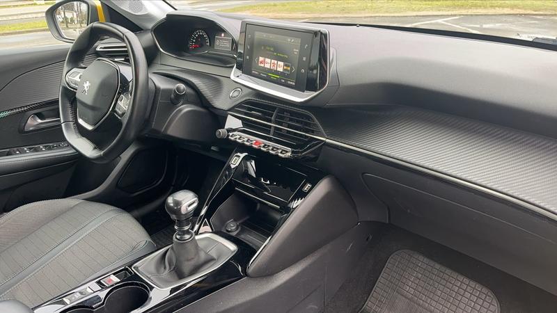 Peugeot 208 II 1.2 Puretech 100 Allure - Entretien constructeur