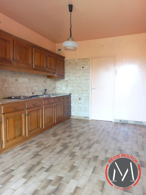 Appartement - 99 m² - 3 pièces