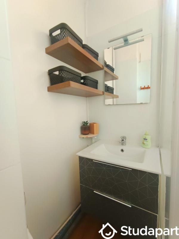 Chambre - 12 m² - 1 pièce