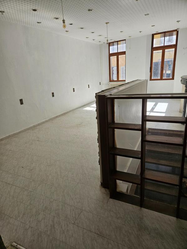 Local commercial - 80 m² - 2 pièces