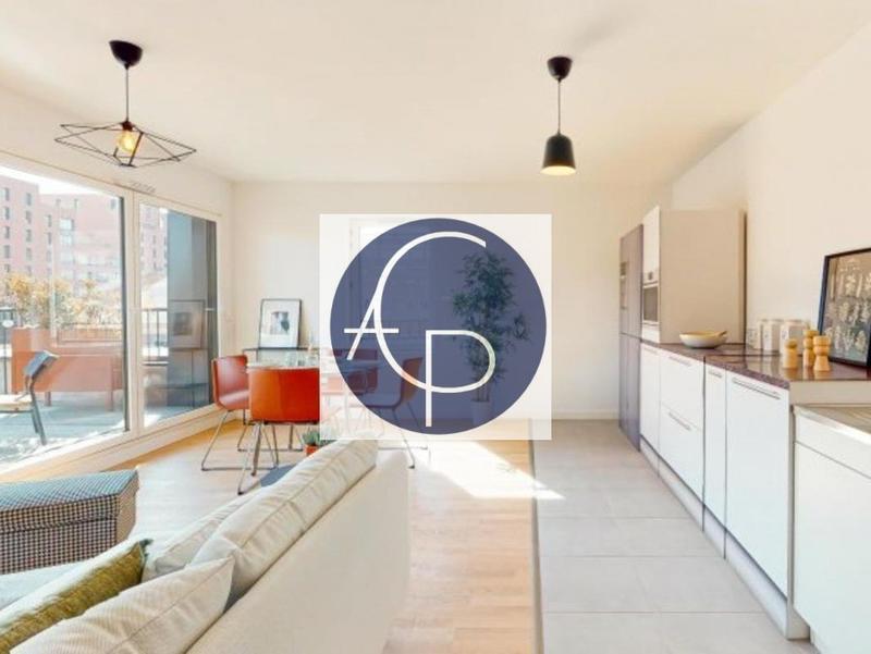 Appartement - 100 m² - 5 pièces