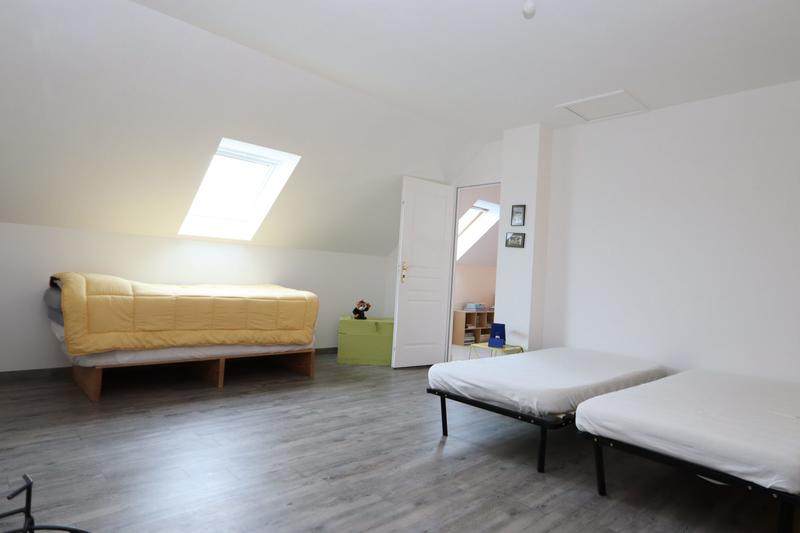 Maison - 255 m² - 10 pièces