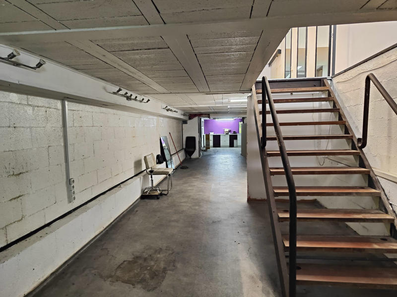 Local commercial - 200 m²