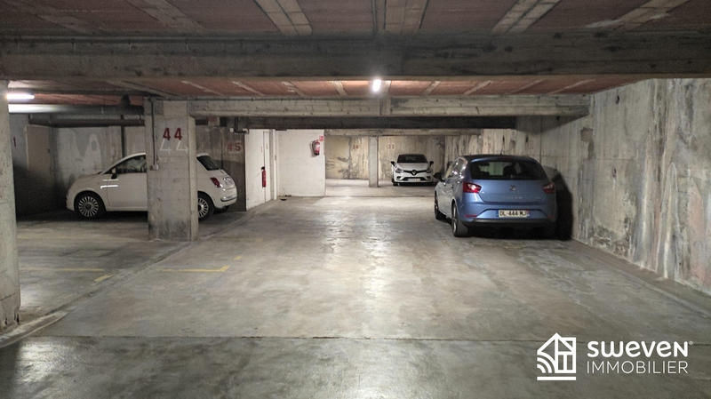 Parking / Garage - 12 m²