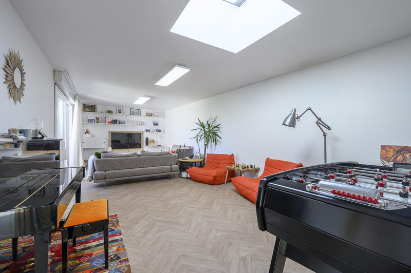 Maison - 141 m² - 6 pièces