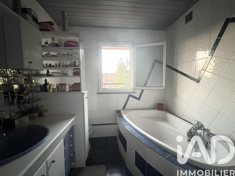 Maison - 127 m² - 6 pièces