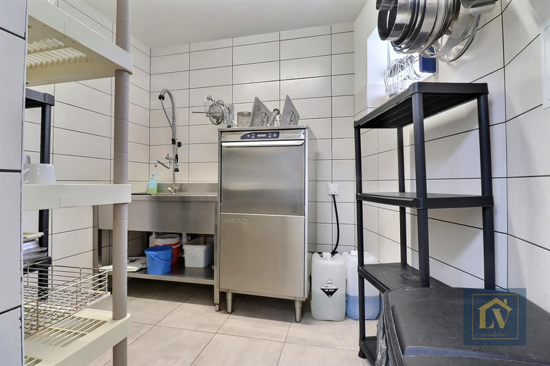 Immeuble - 200 m² - 6 pièces