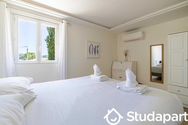 Appartement - 260 m² - 6 pièces