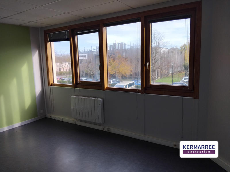 Bureau - 145 m²