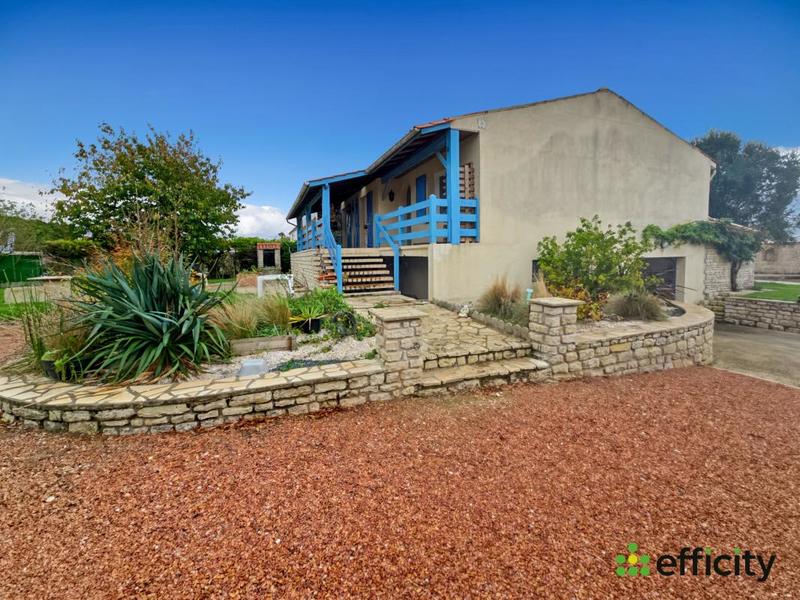 Maison - 200 m² - 6 pièces