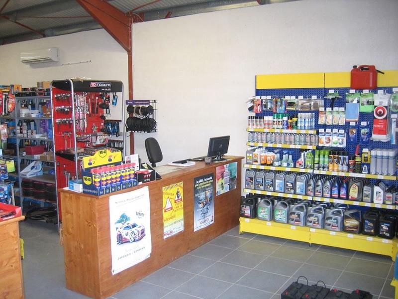 Local commercial - 600 m² - 2 pièces