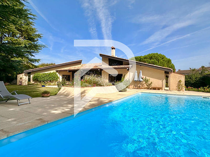 Villa - 290 m² - 8 pièces