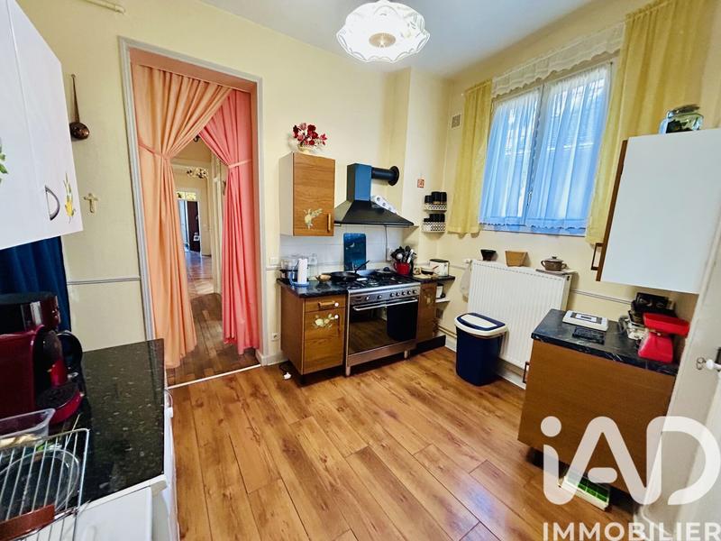 Château - 330 m² - 8 pièces