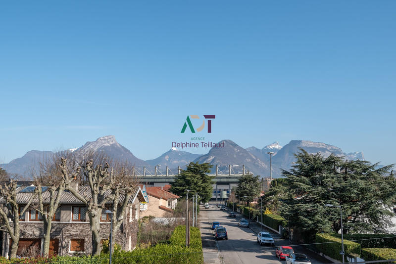 Maison ancienne - 195 m² - 8 pièces