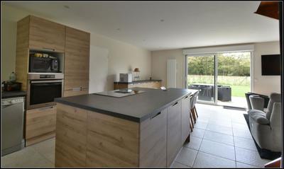 Maison - 76 m² - 4 pièces