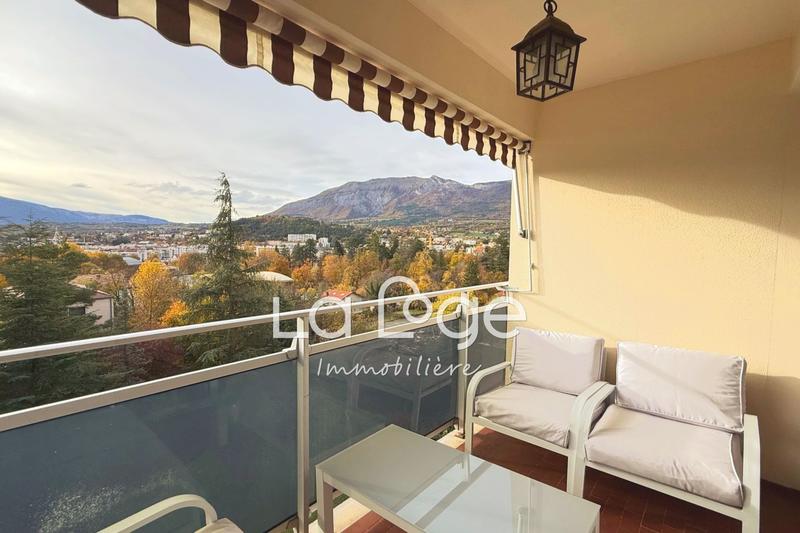 Appartement - 65 m² - 2 pièces