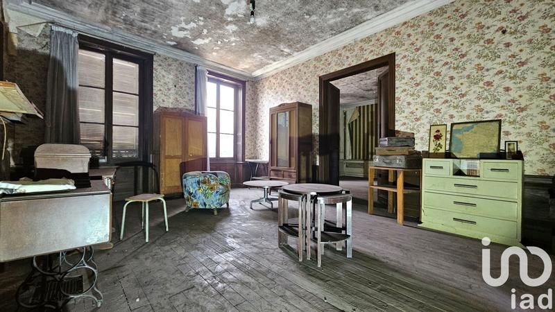 Maison - 271 m² - 10 pièces