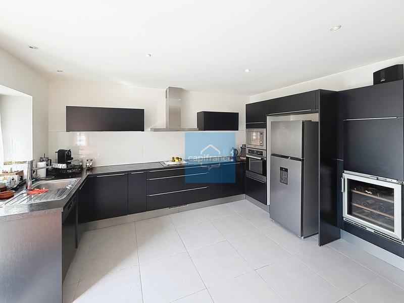 Maison de ville - 144 m² - 5 pièces