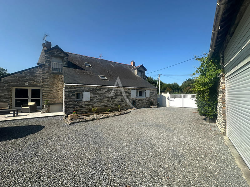 Maison - 144 m² - 8 pièces