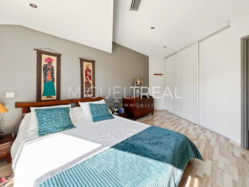 Maison - 155 m² - 5 pièces