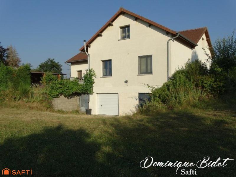 Maison - 240 m² - 8 pièces