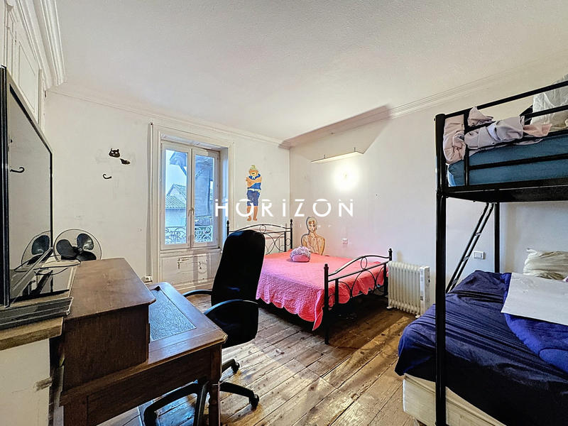 Maison - 162 m² - 7 pièces