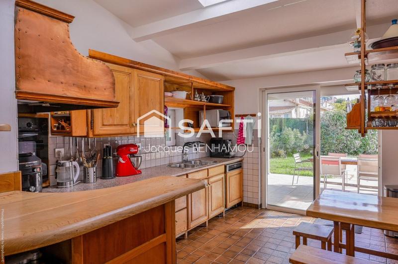 Maison - 175 m² - 7 pièces