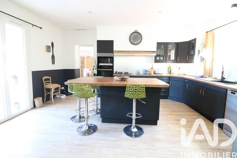 Maison - 192 m² - 5 pièces