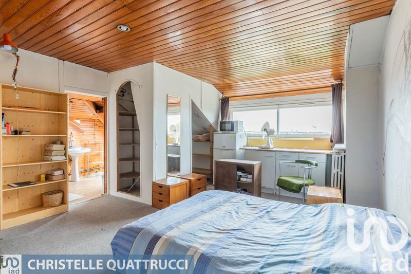 Maison - 182 m² - 8 pièces