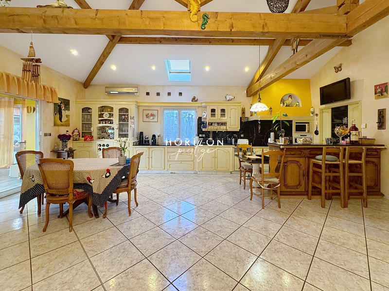 Maison contemporaine - 200 m² - 8 pièces