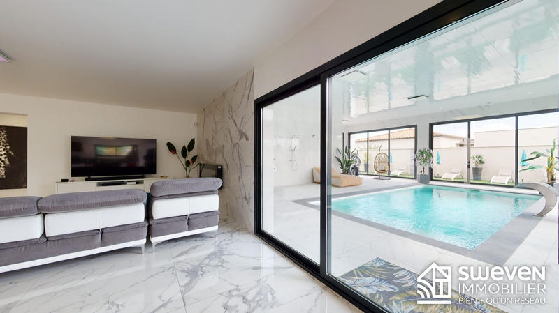 Villa - 250 m² - 7 pièces