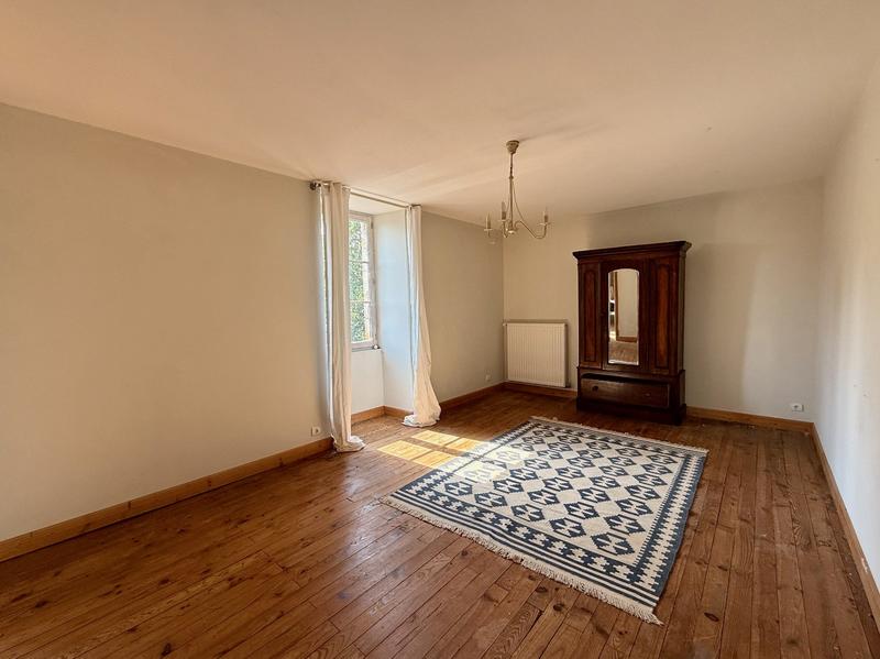 Maison - 300 m² - 10 pièces