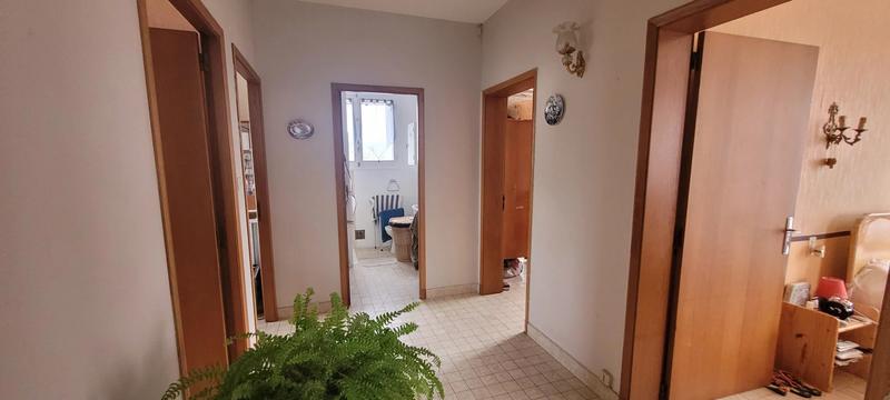 Maison - 454 m² - 6 pièces