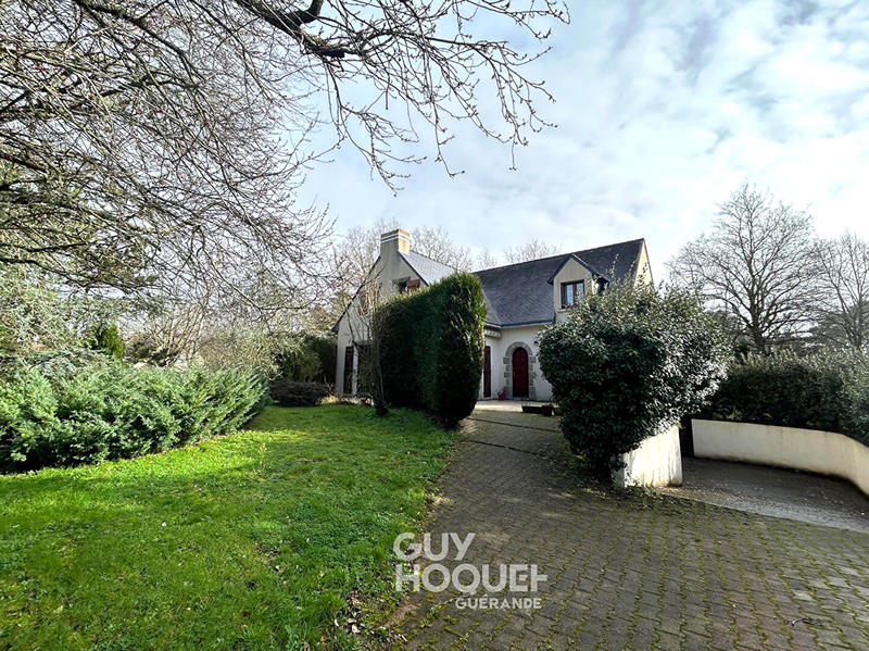 Maison - 188 m² - 6 pièces