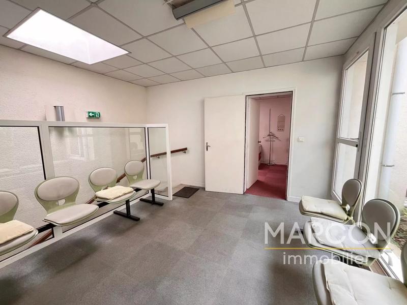 Local d'activités - 69 m² - 3 pièces