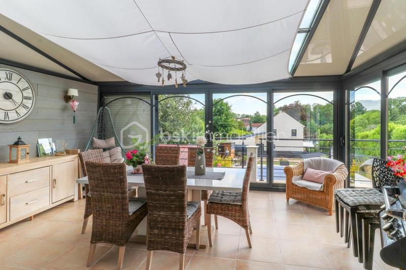 Pavillon - 196 m² - 8 pièces