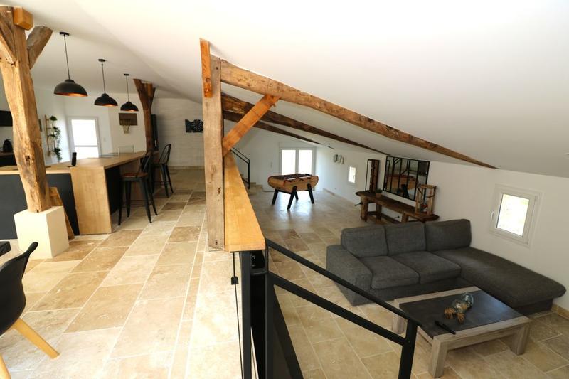 Maison - 281 m² - 8 pièces