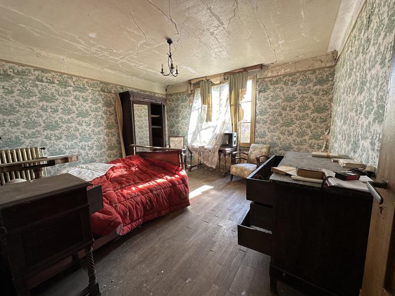 Maison - 259 m² - 10 pièces