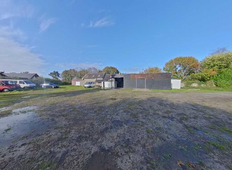 Maison - 328 m² - 9 pièces