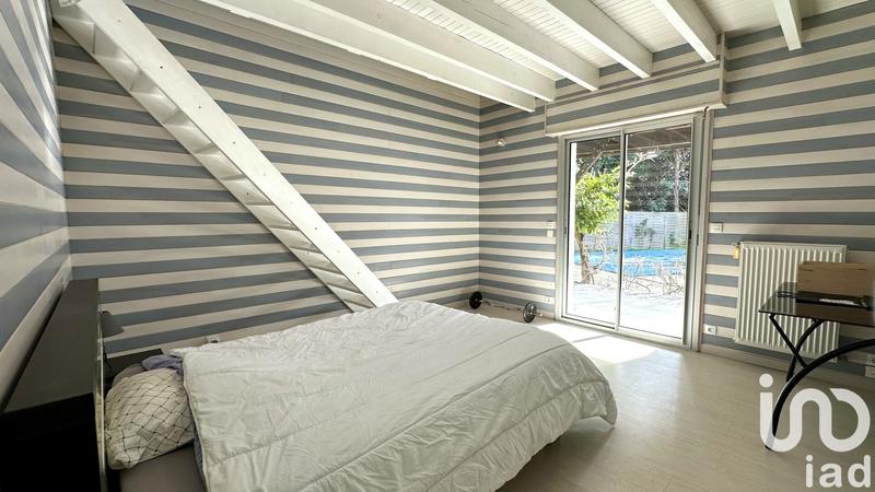 Maison - 260 m² - 9 pièces