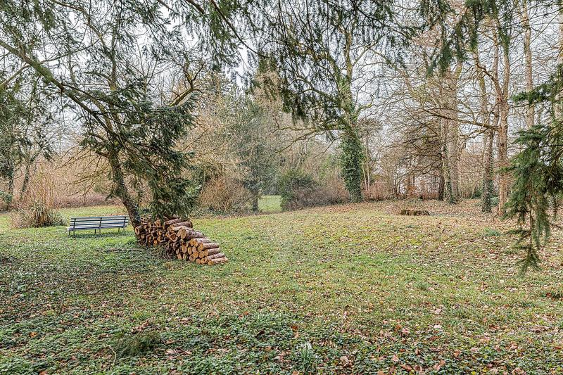 Château - 400 m² - 13 pièces