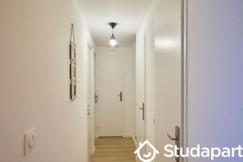 Chambre - 9 m² - 1 pièce