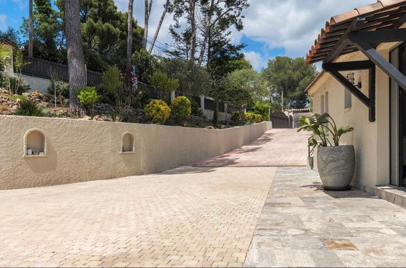 Villa - 193 m² - 3 pièces