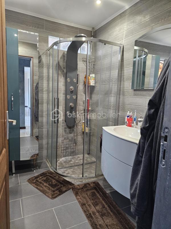 Villa - 120 m² - 6 pièces