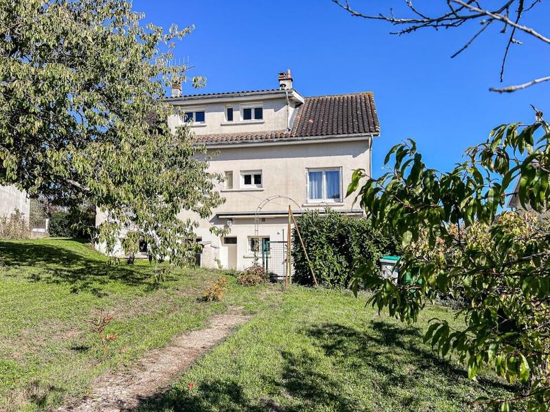 Maison - 120 m² - 6 pièces