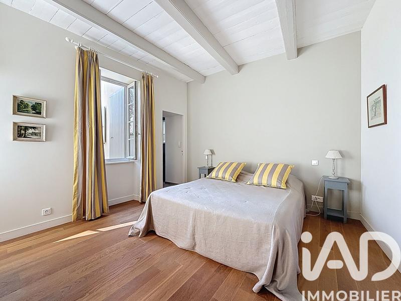 Maison - 195 m² - 7 pièces