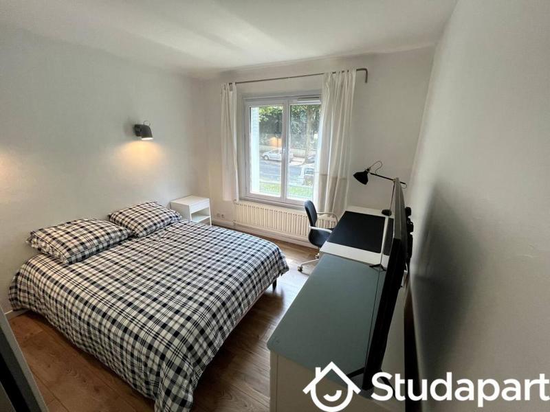 Chambre - 10 m² - 1 pièce