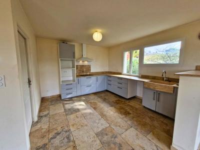 Maison - 148 m² - 5 pièces