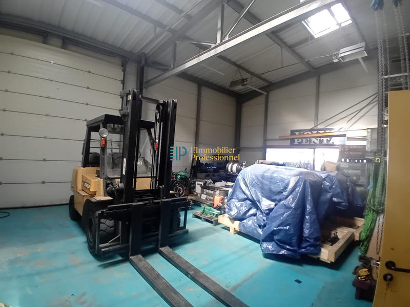 Local d'activités - 410 m²