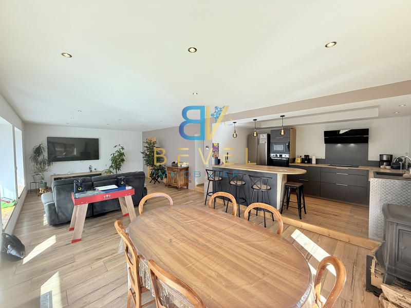 Châlet - 117 m² - 4 pièces